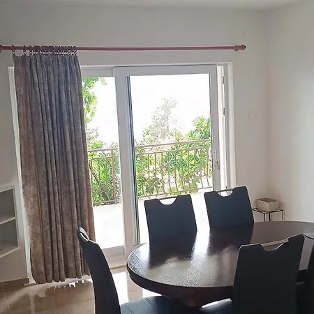 Apartment Cvita *